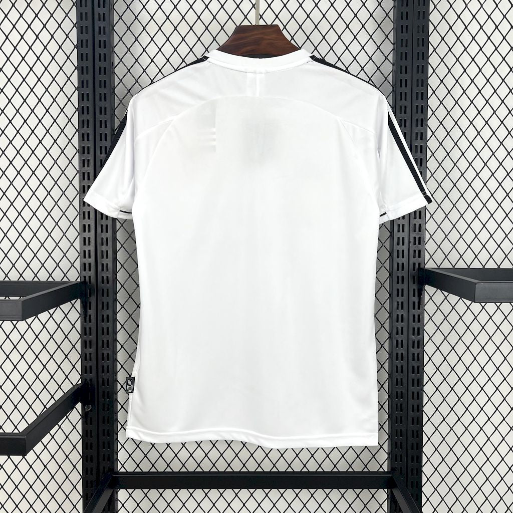 Camisa Retrô do Real Madrid Titular 2003/2004