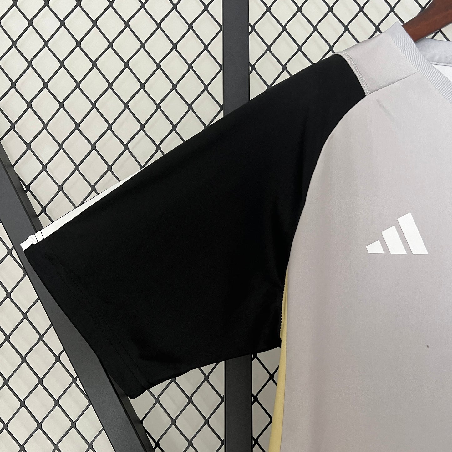 Camisa do Atlético Mineiro de Treino Gray 2024/2025