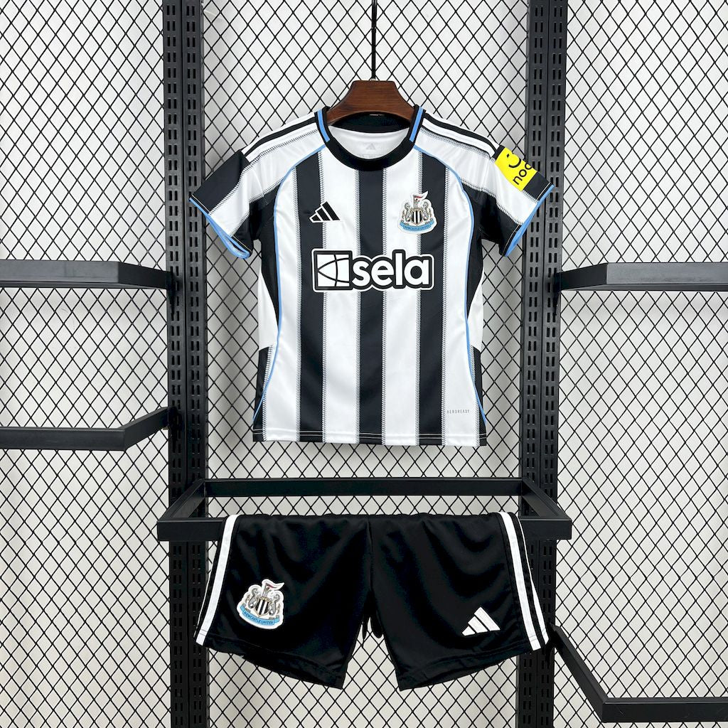 Kit Infantil do Newcastle Titular 2025/2026