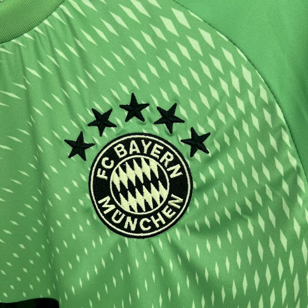 Camisa do Bayern de Munique Goleiro I 2025/2026