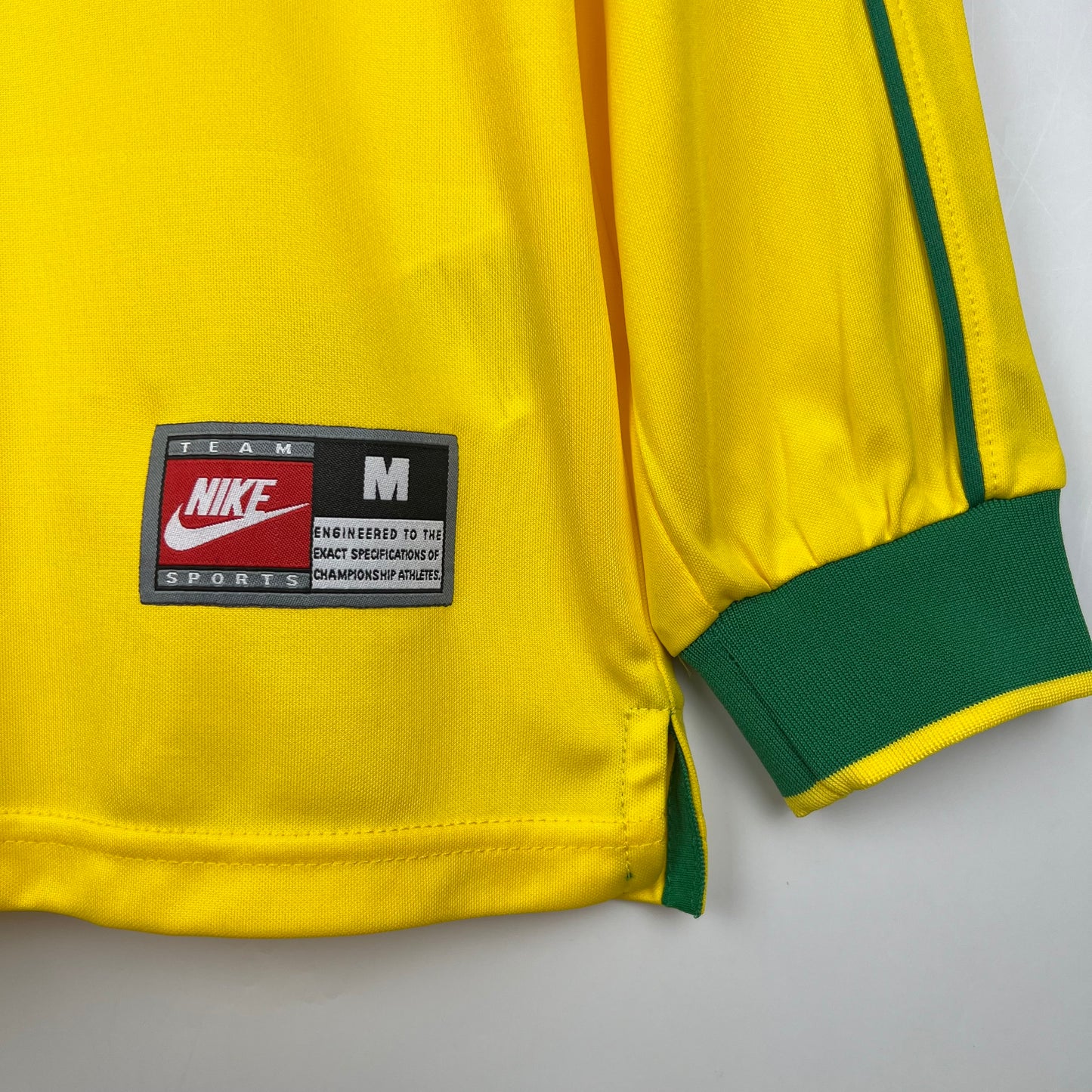 Camisa Manga Longa Retrô do Brasil 1998