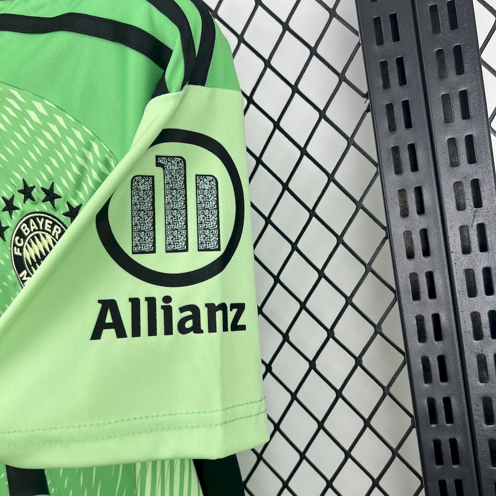 Camisa do Bayern de Munique Goleiro I 2025/2026