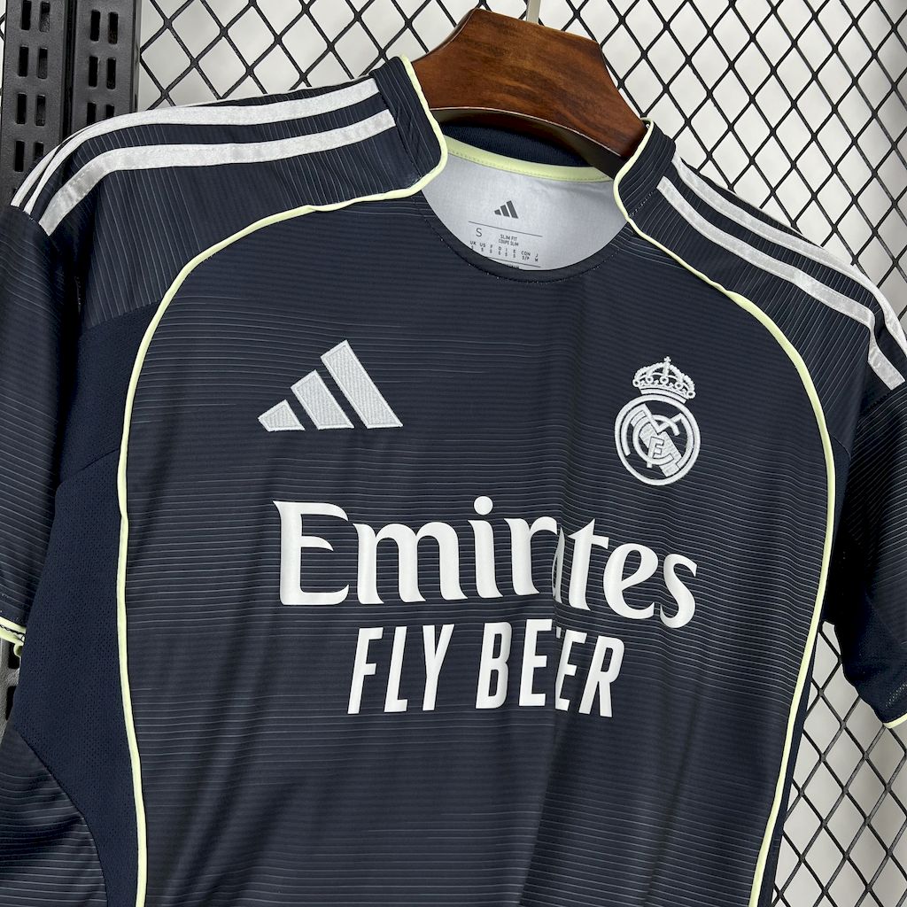Camisa do Real Madrid Reserva 2025/2026