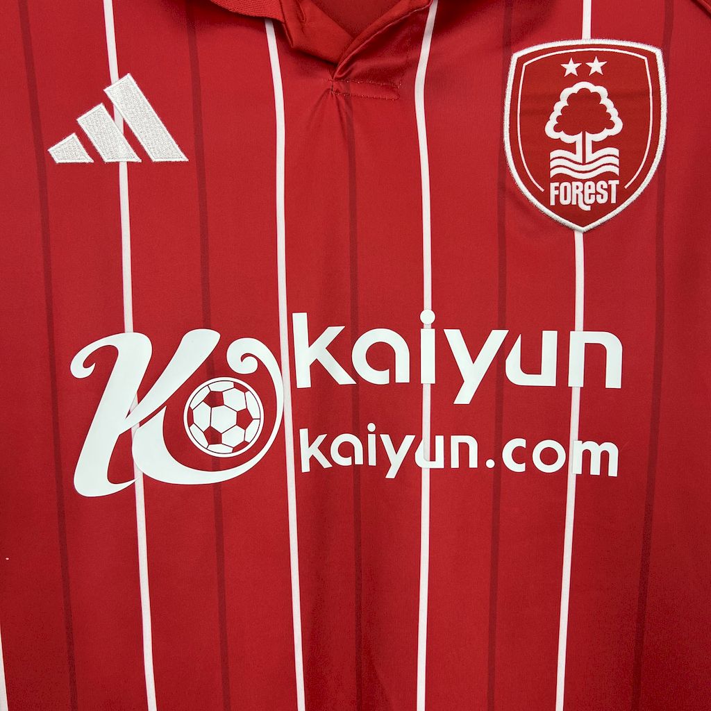 Camisa do Nottingham Forest Titular 2025/2026