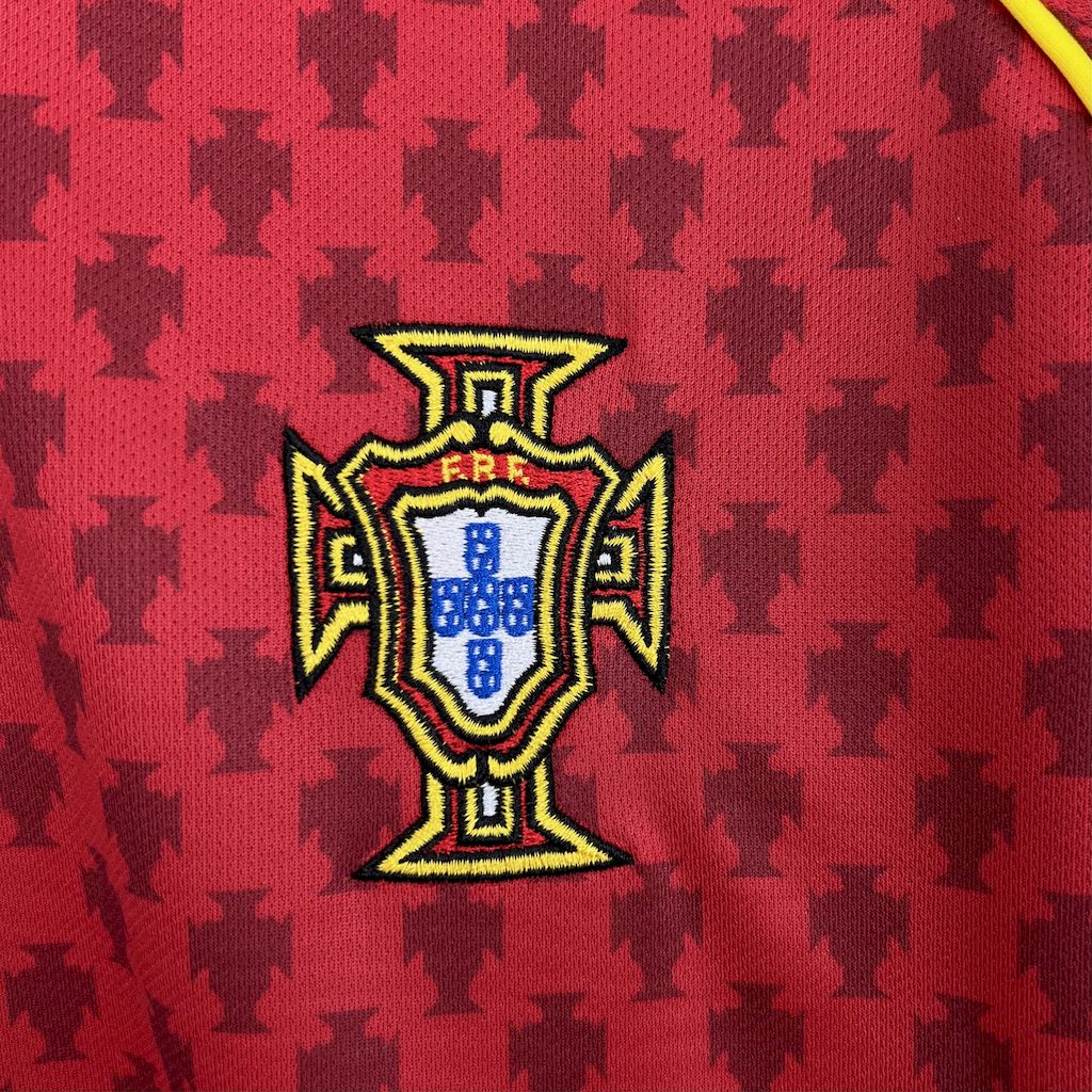 Camisa Retrô de Portugal Titular 2004