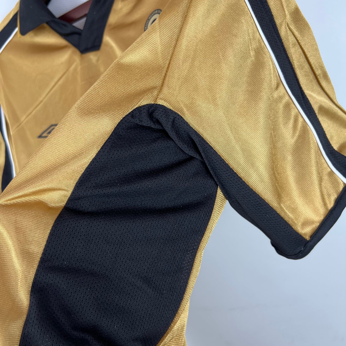 Camisa Retrô do Manchester United 2001/2002 (Dupla Face)