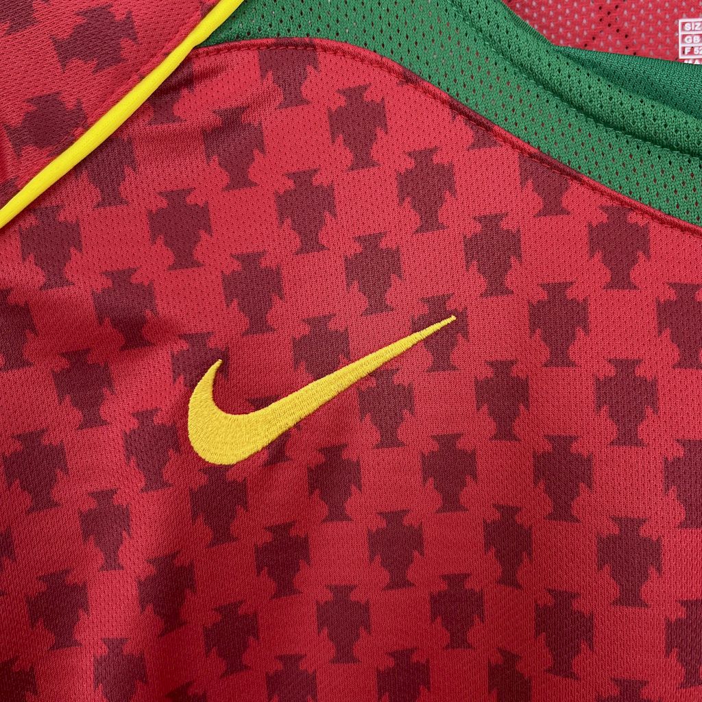 Camisa Retrô de Portugal Titular 2004