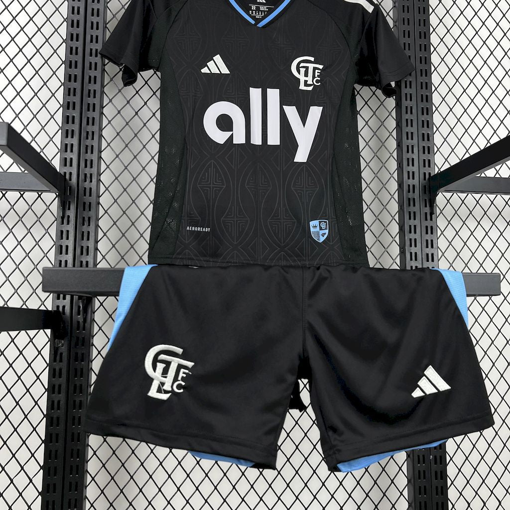 Kit Infantil do Charlotte Reserva 2025/2026