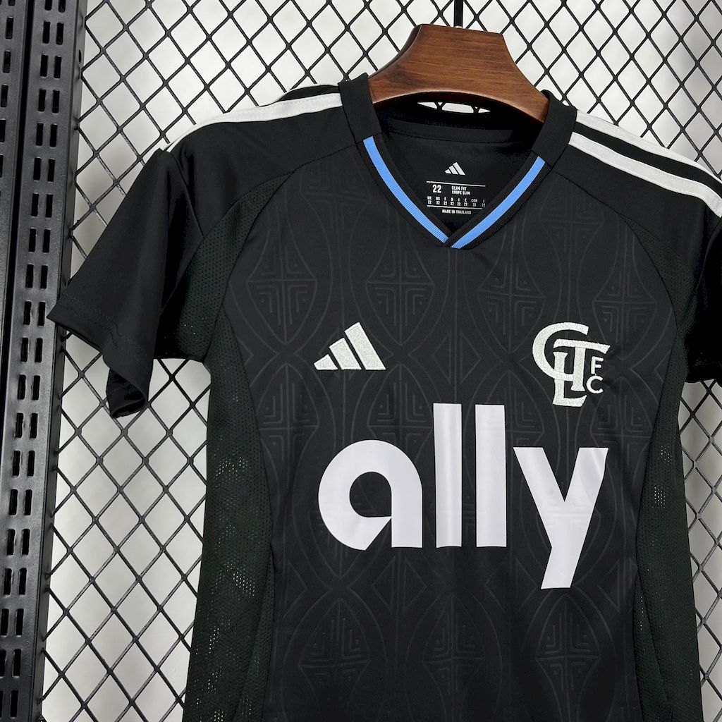 Kit Infantil do Charlotte Reserva 2025/2026