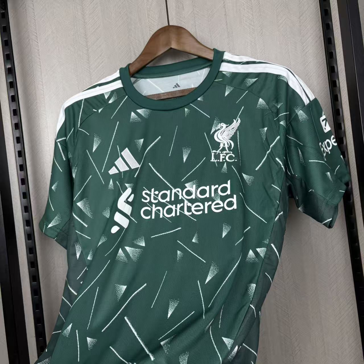 Camisa do Liverpool Goleiro I 2026/2027