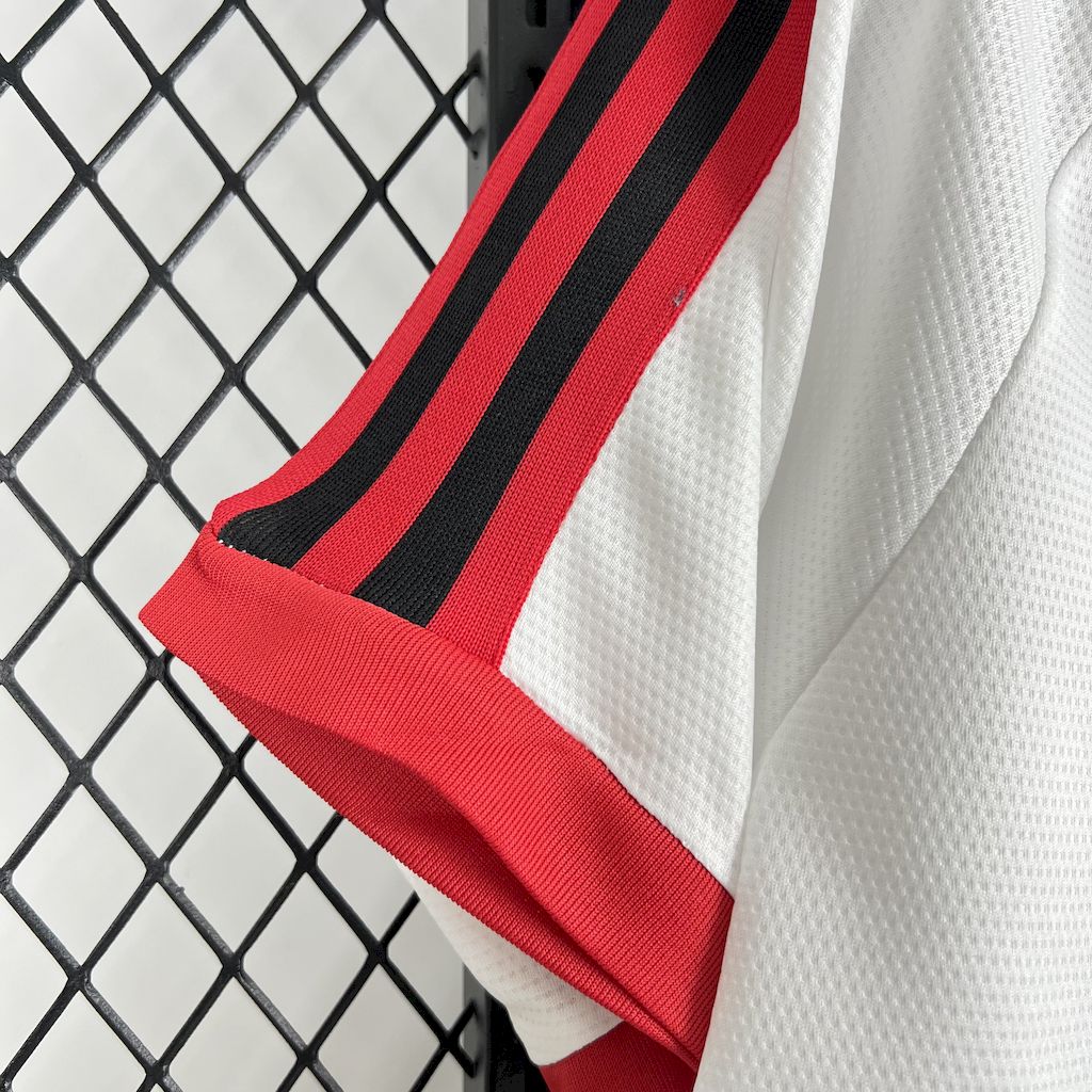 Camisa do Flamengo Comemorativa 81 Branca 2025