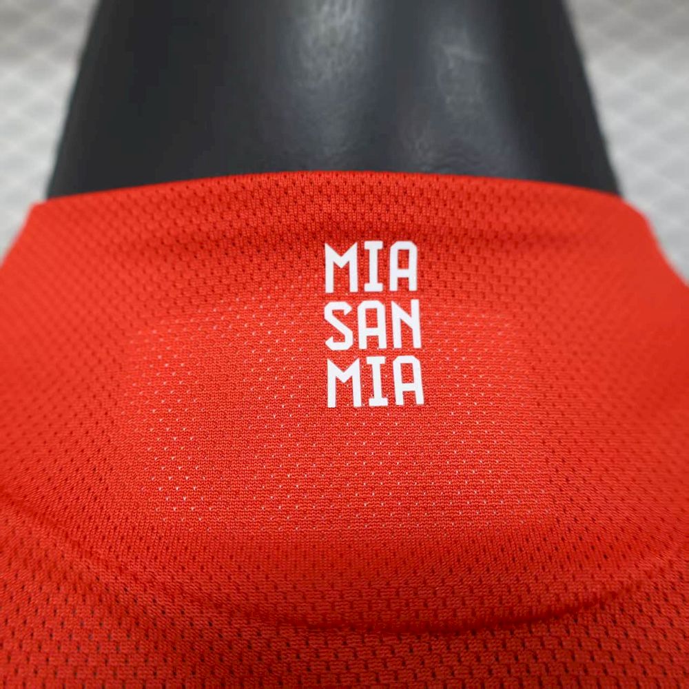Camisa do Bayern Munique Titular Player 2025/2026