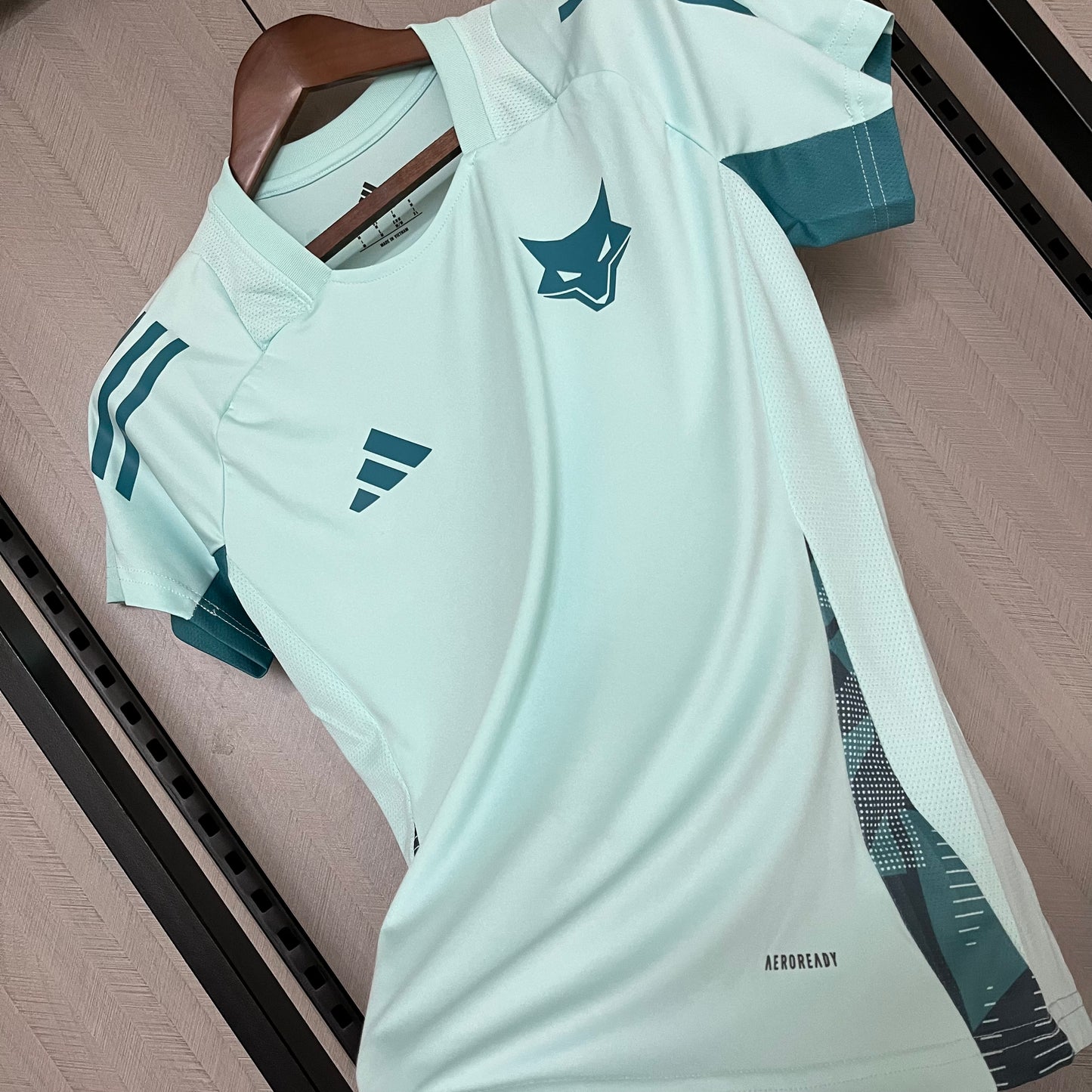 Camisa Feminina do Cruzeiro Treino Azul Claro 2025/2026