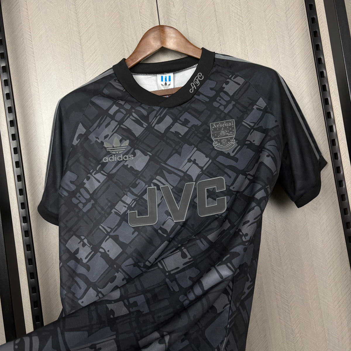 Camisa Retrô do Arsenal Reserva "All Black" 1994/1995