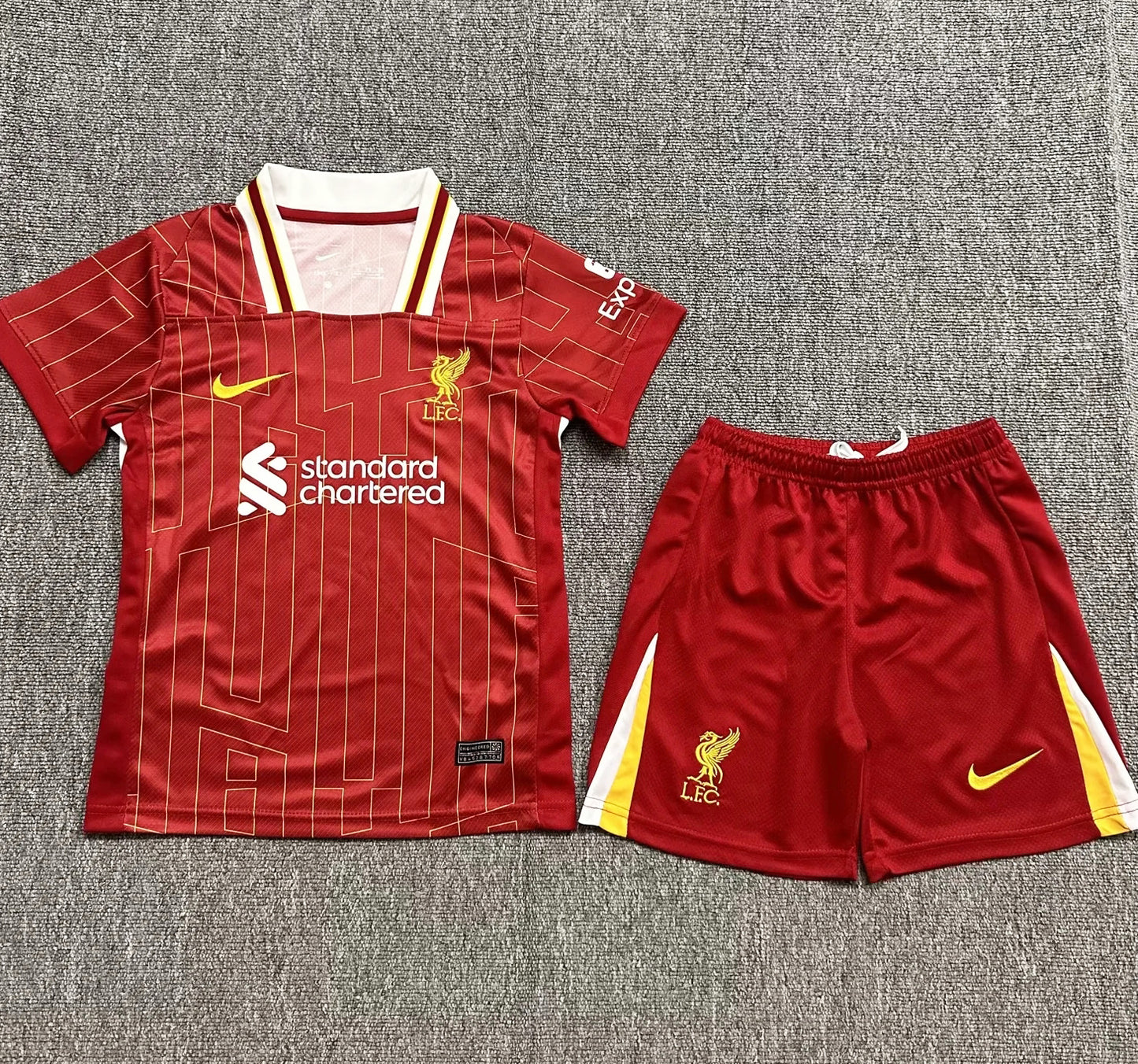 Kit Infantil do Liverpool Titular 2024/2025
