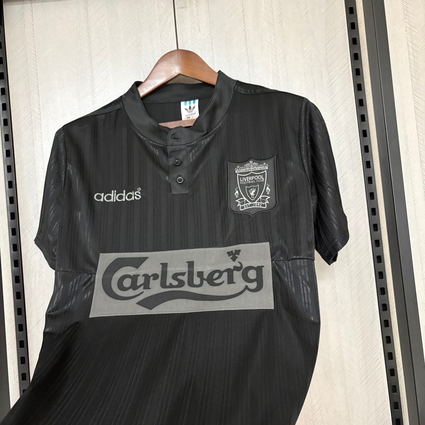 Camisa Retrô do Liverpool All Black 1995/1996
