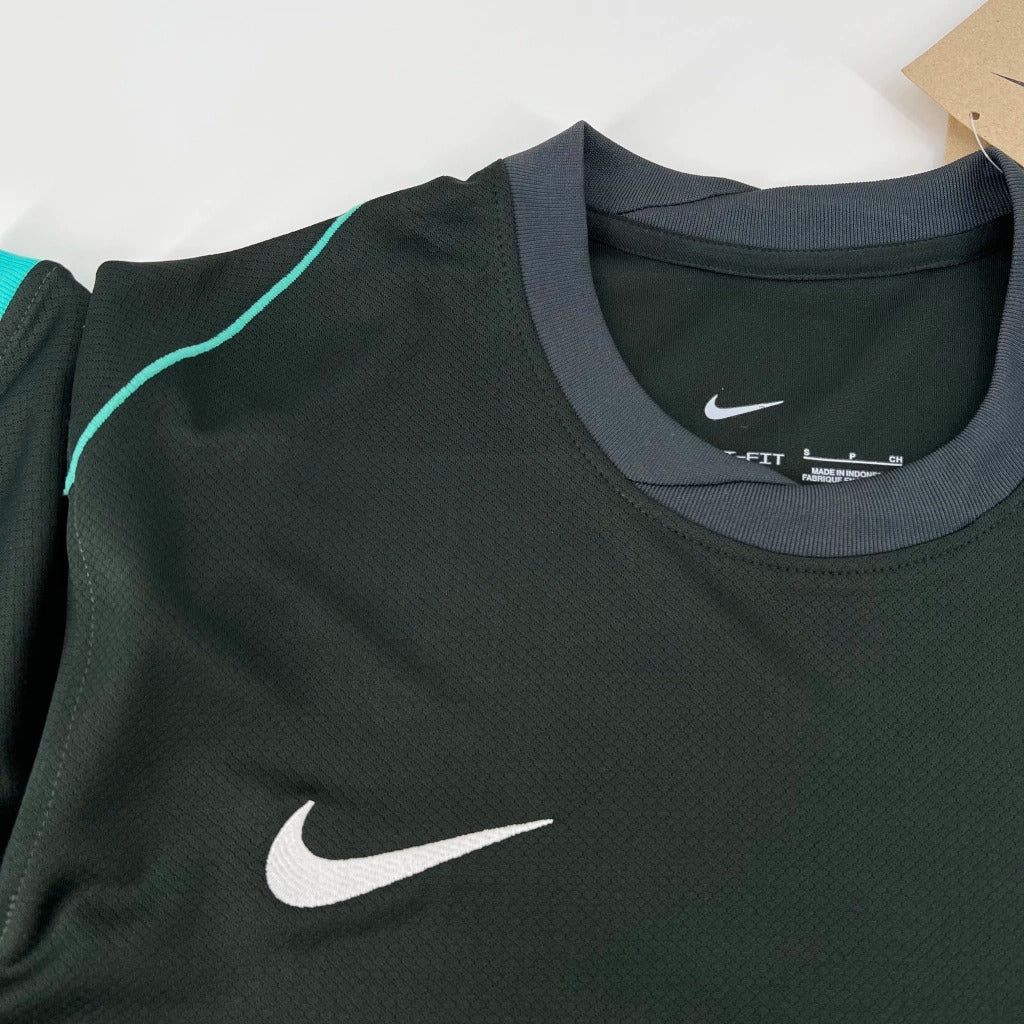 Camisa do Liverpool Reserva 2024/2025