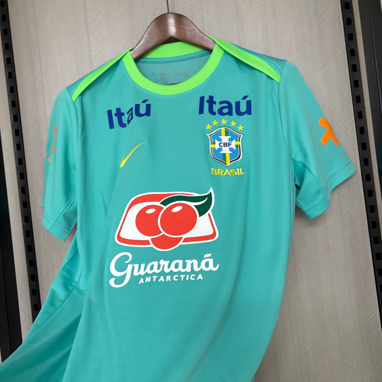 Camisa do Brasil Treino Verde Água "Todos Patrocinadores" 2026/2027