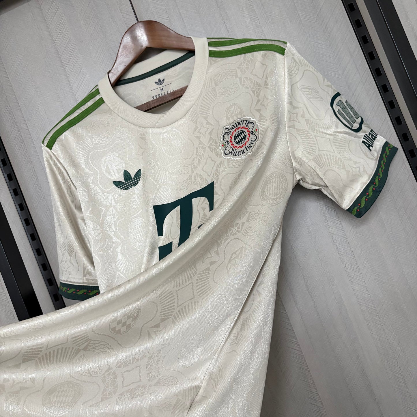 Camisa do Bayern de Munique Edição Especial 2025/2026