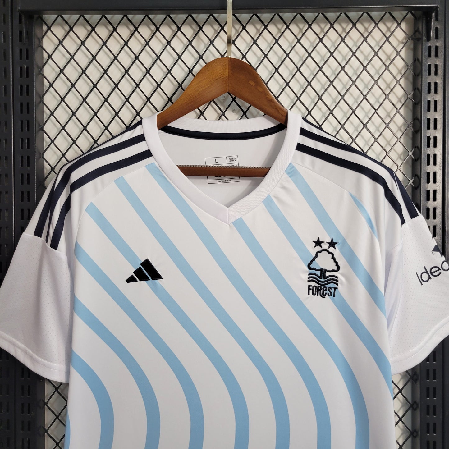 Camisa do Nottingham Forest Reserva 2023/2024