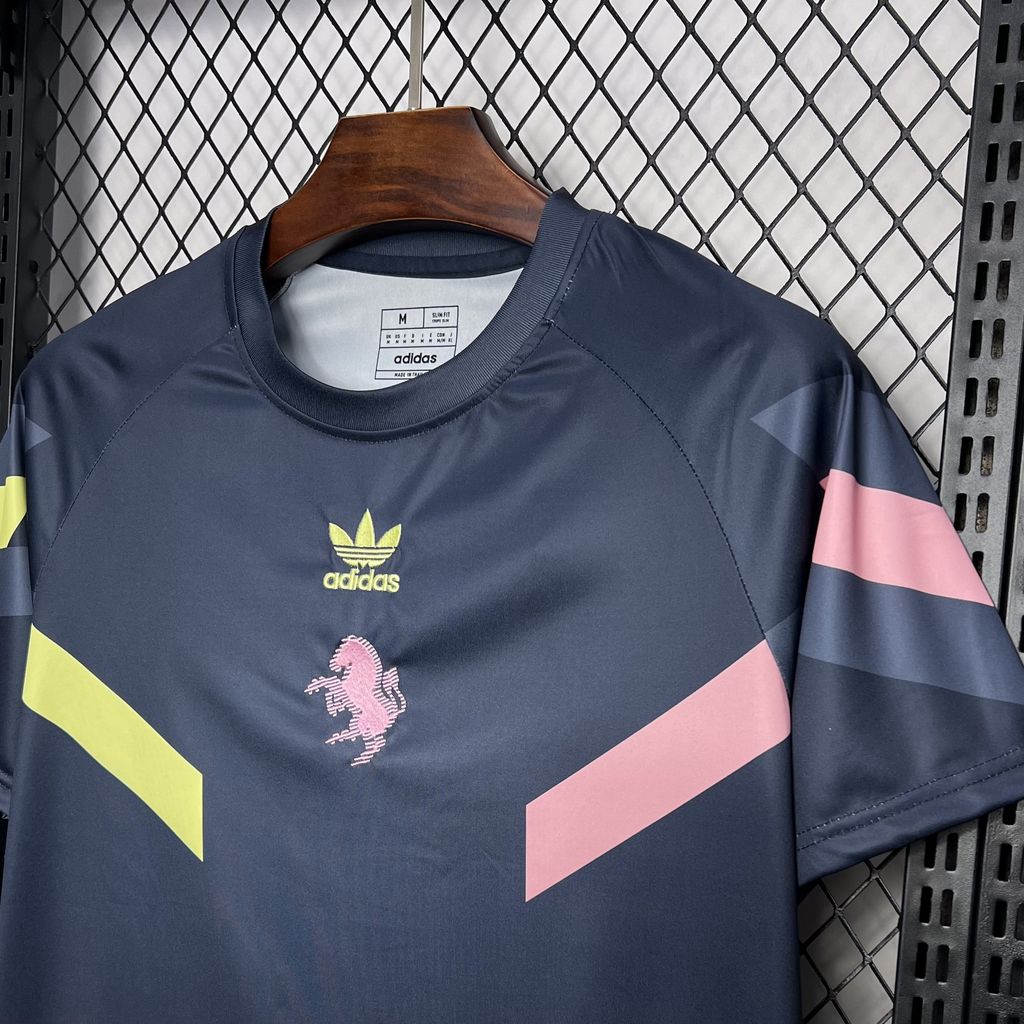 Camisa da Juventus Pré-Jogo 2024/2025