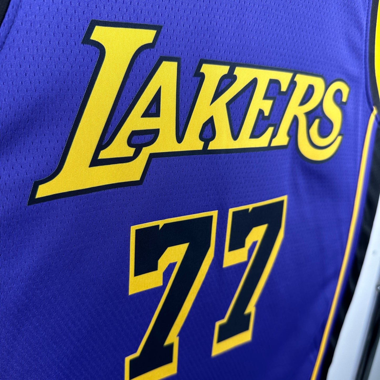 Camisa do Los Angeles Lakers 2024/2025 #LukaDoncic