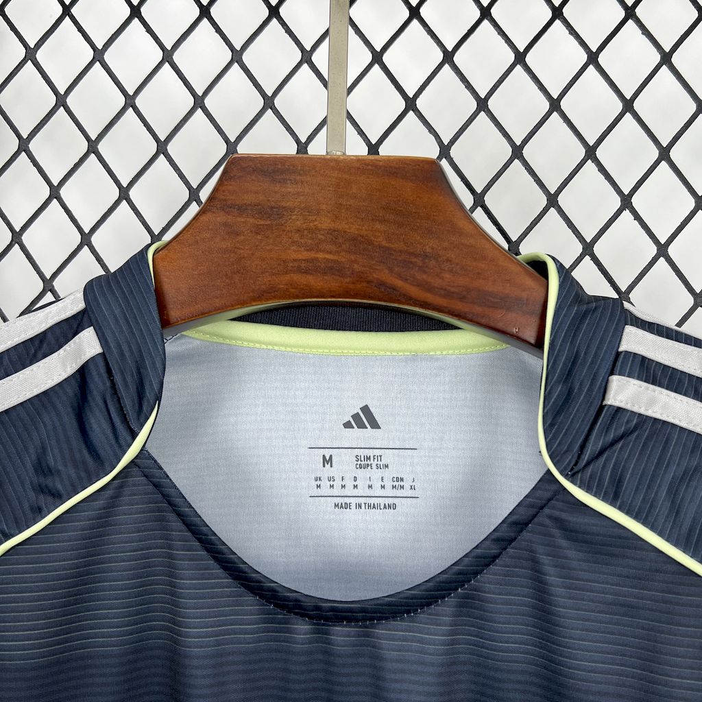 Camisa Manga Longa do Real Madrid Reserva 2025/2026