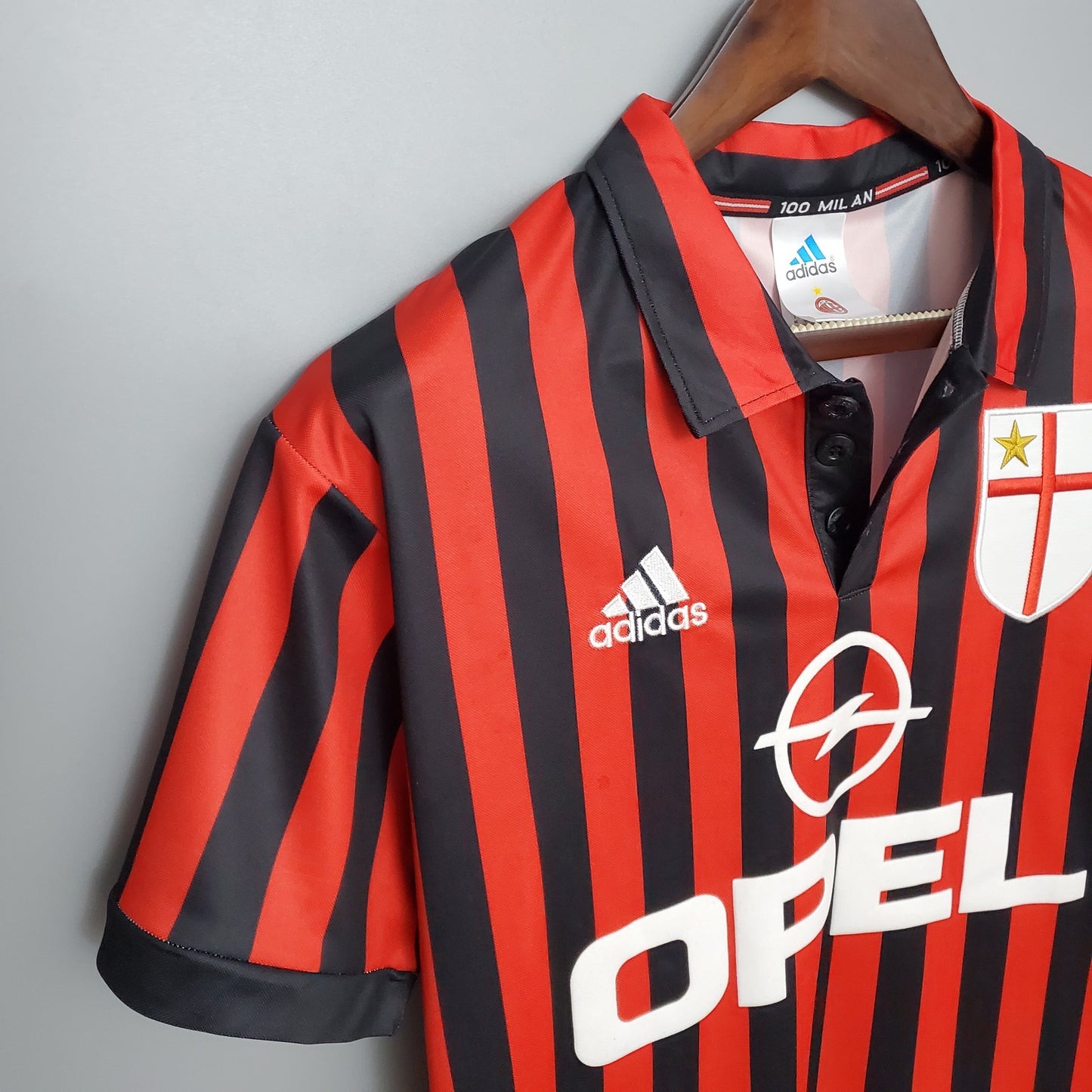 Camisa Retrô do Milan Titular Centenário 1999/2000