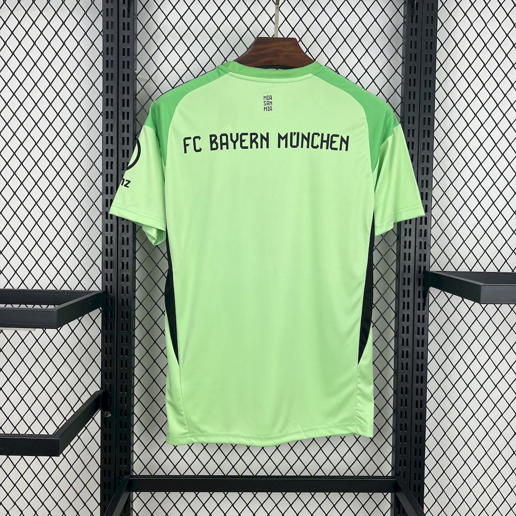 Camisa do Bayern de Munique Goleiro I 2025/2026