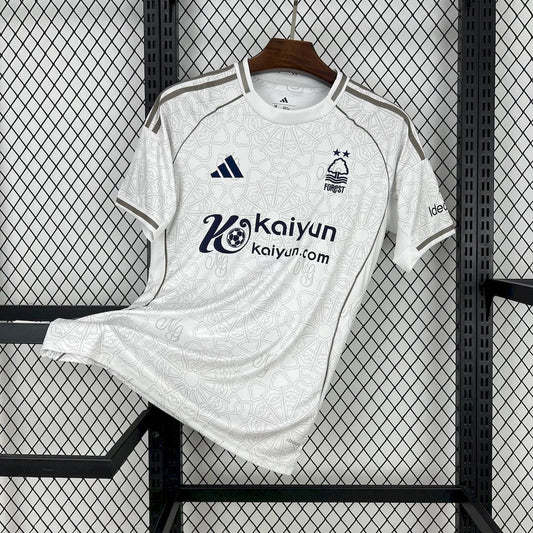 Camisa do Nottingham Forest Reserva 2025/2026