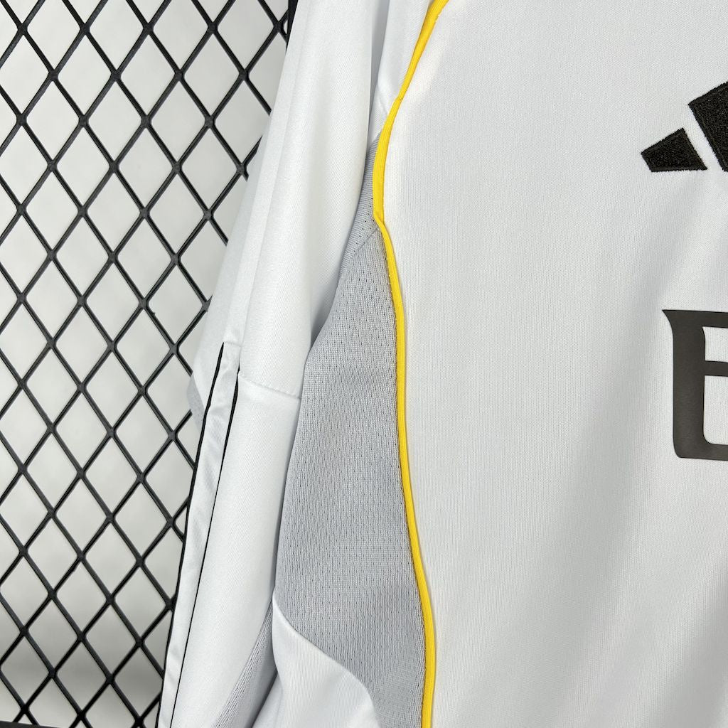 Camisa Manga Longa do Real Madrid Titular 2025/2026