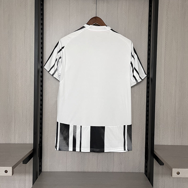 Camisa da Juventus Titular 2025/2026